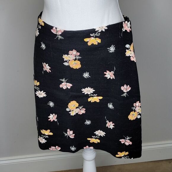 Loft sz 8 floral skirt - Picture 1 of 8